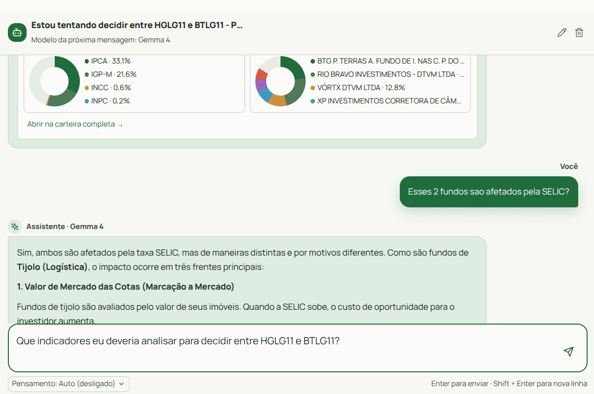 Conversa do Copiloto mostrando insights da carteira, com pergunta sobre o impacto da Selic e resposta contextual usando dados de fundos e posições